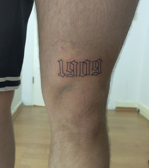 Tattoo der Jahreszahl 